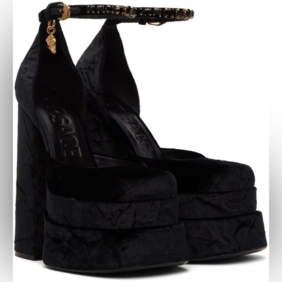 Versace Black Medusa Aevitas 37EU / 7US Heel - Picture 4 of 11